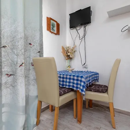 شقة By The Sea Igrane, Makarska - 22690 إيغراني